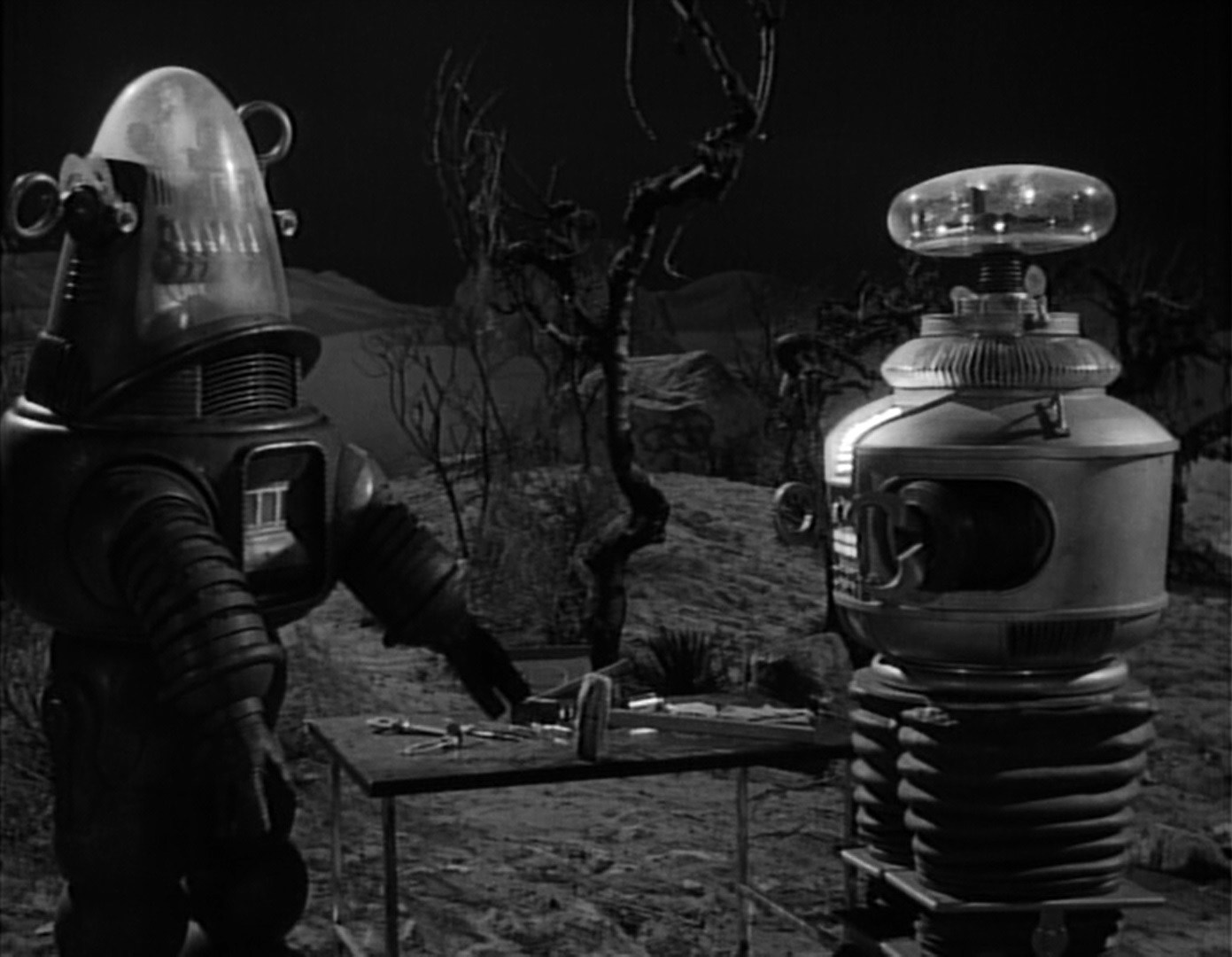 lost in space robot