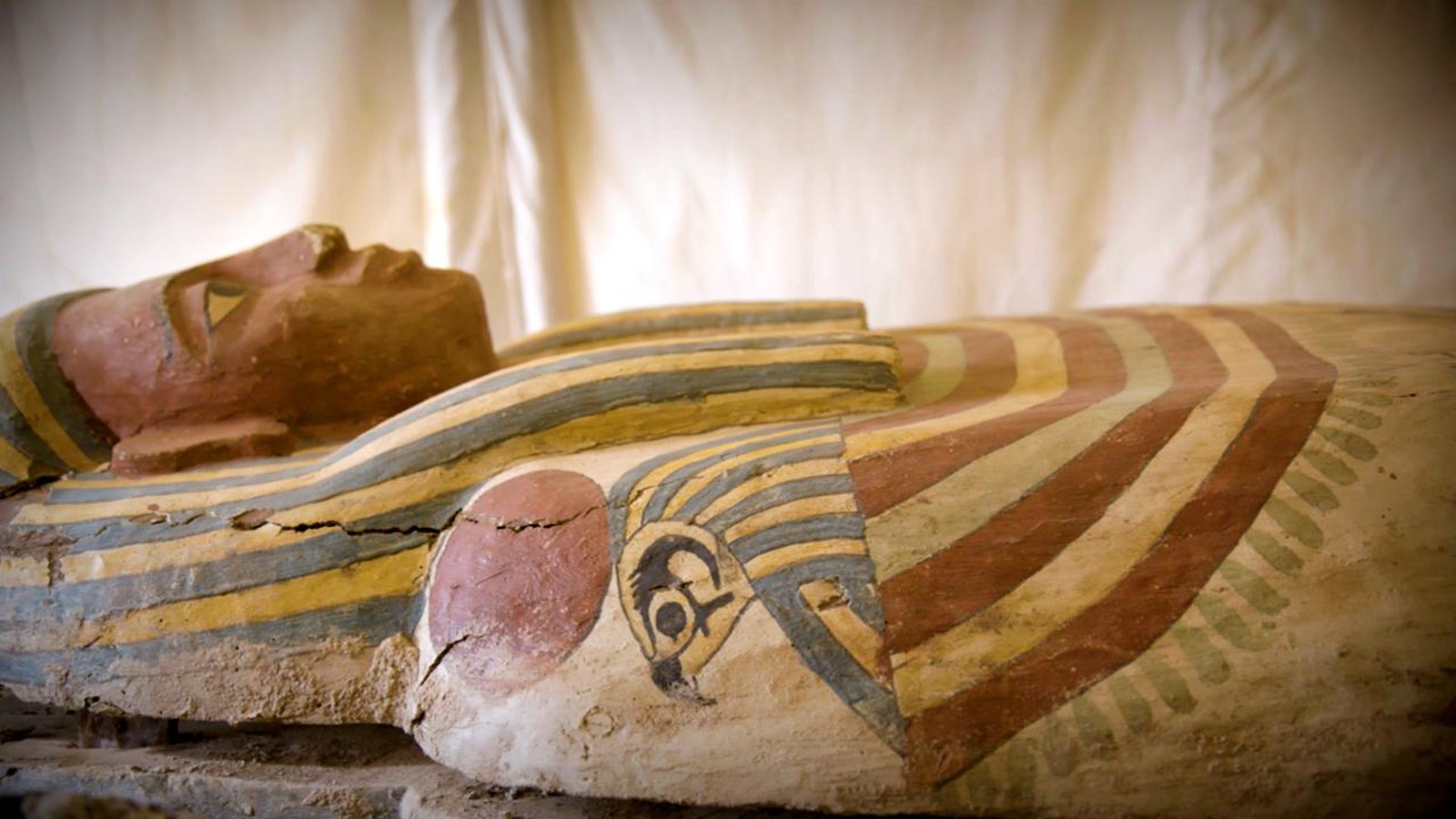 Watch The Behind The Scenes Of The Saqqara Discovery With Tombs Of 